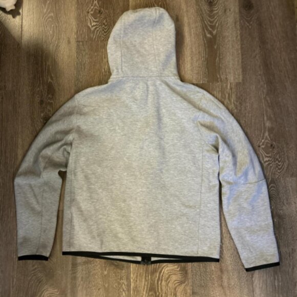 NIKE TECH GREY TOP MEN - Picture 2 of 4